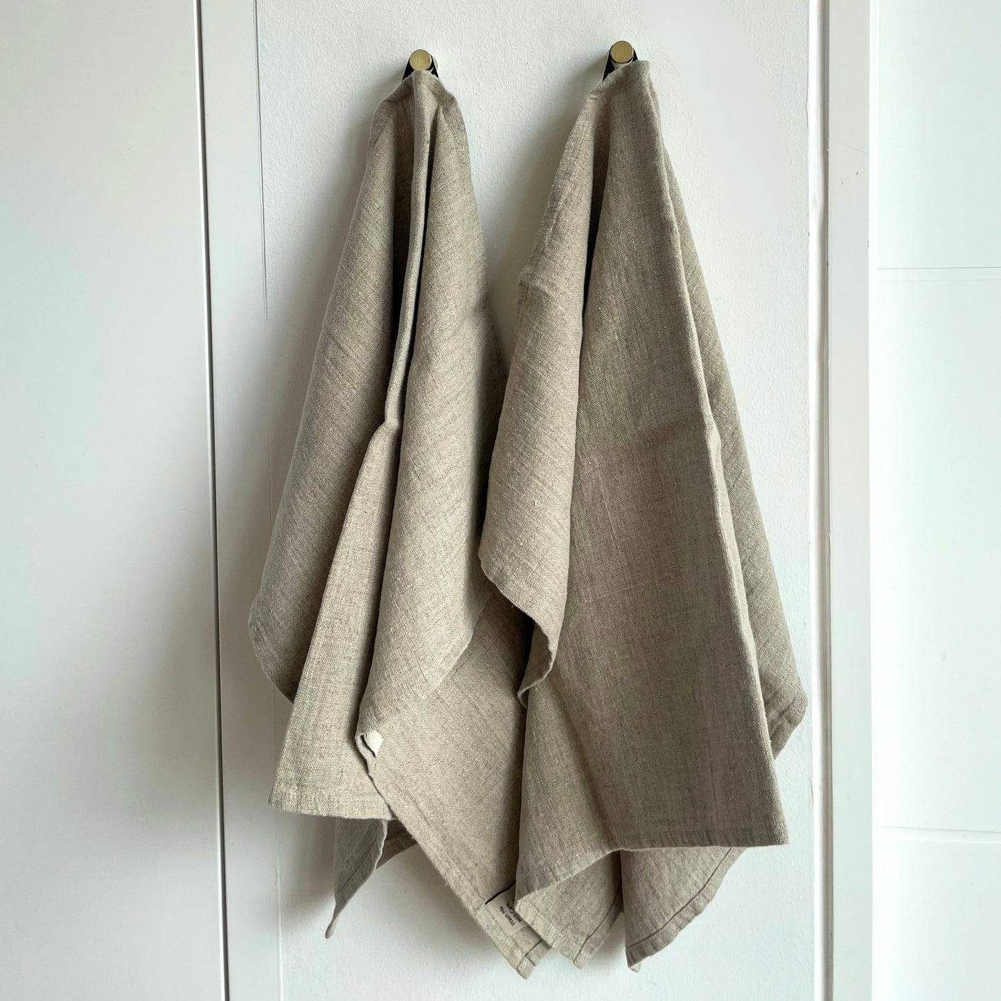 2 tea towels in linen